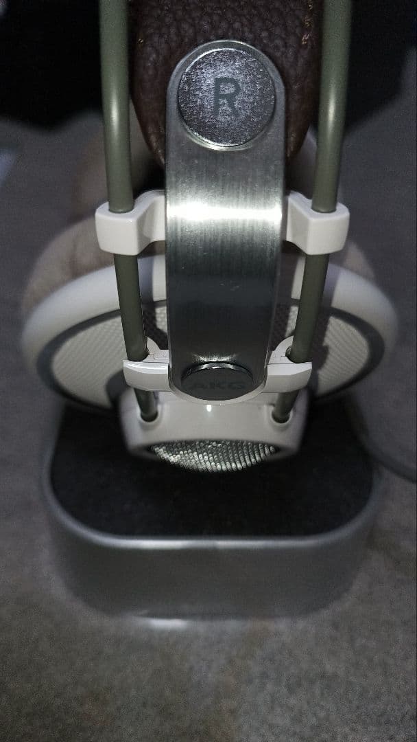 AKG K701 解放型ヘッドホン