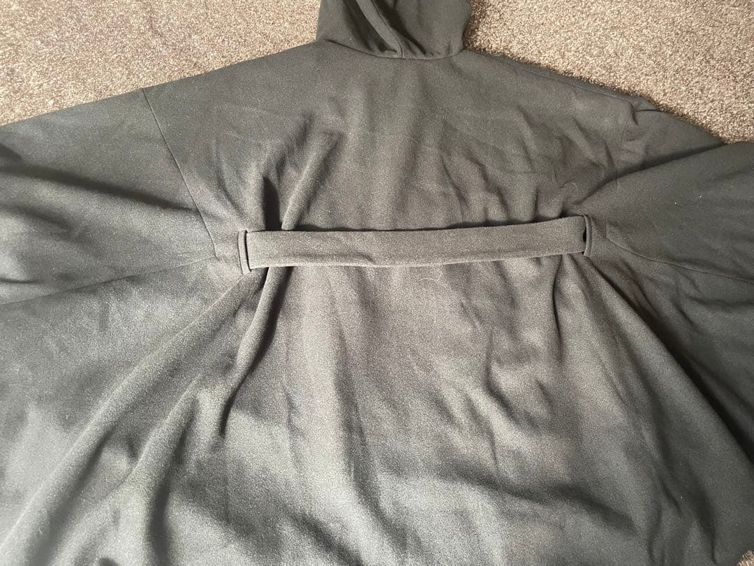 【新品未使用】アンティカ/KINU./進化系フード付きポンチョコート/ワイド/黒