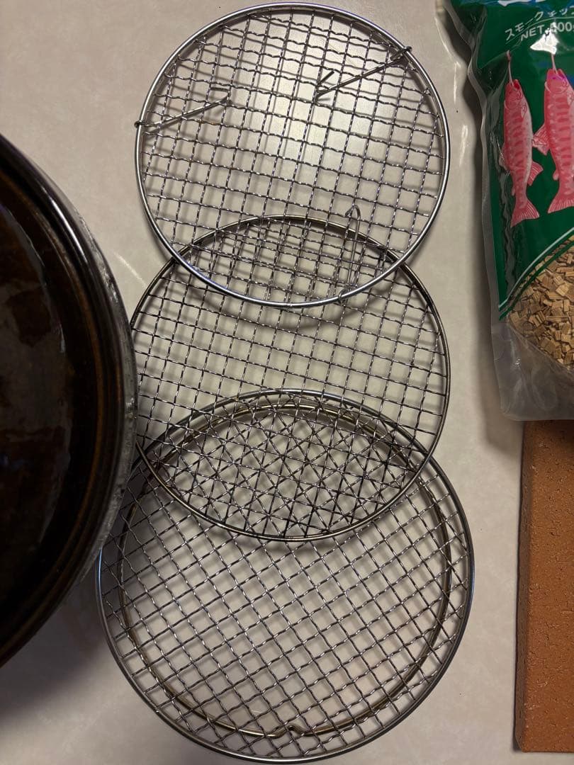 長谷園　いぶしぎん　大　28センチ　燻製土鍋 桜スモークチップ500g付き！