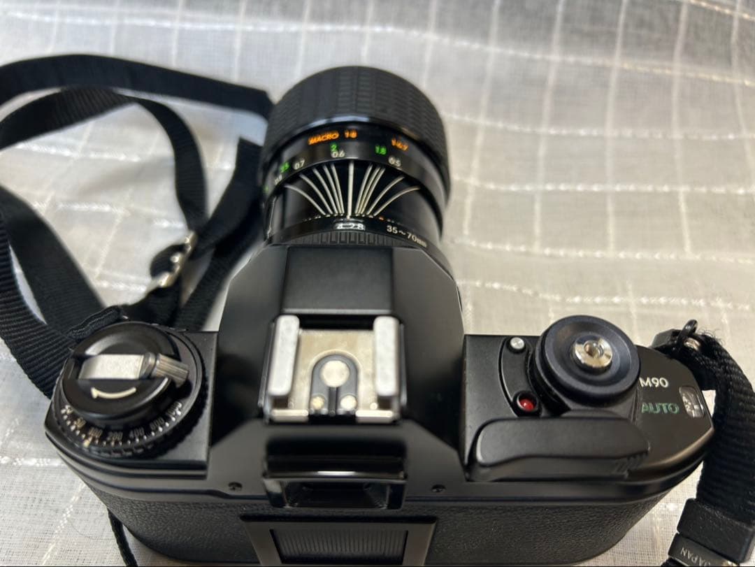 超遠望レンズ‼️ Nikonの一眼レフカメラ　Sigmaレンズフラッシュバッテリー