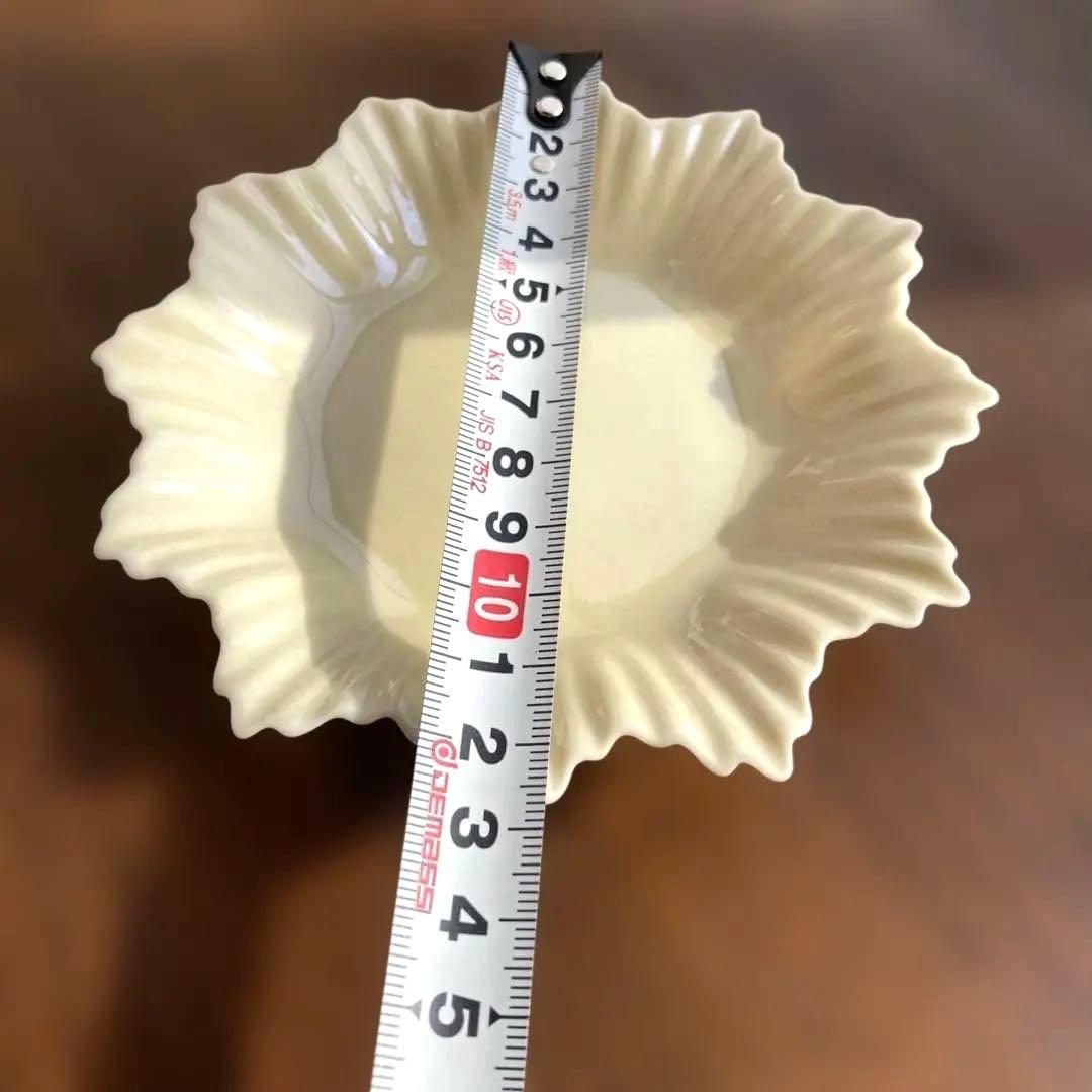 美品レア 高級陶磁器ベリーク（パリアンチャイナ）花瓶と小皿