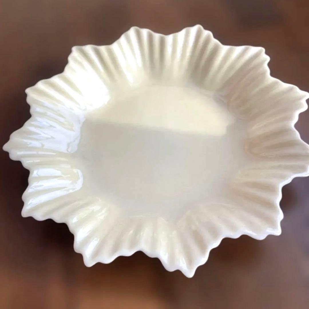 美品レア 高級陶磁器ベリーク（パリアンチャイナ）花瓶と小皿