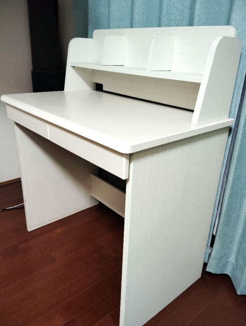 【送料込み】ニトリ 学習机 コンパクト　ホワイト 美品
