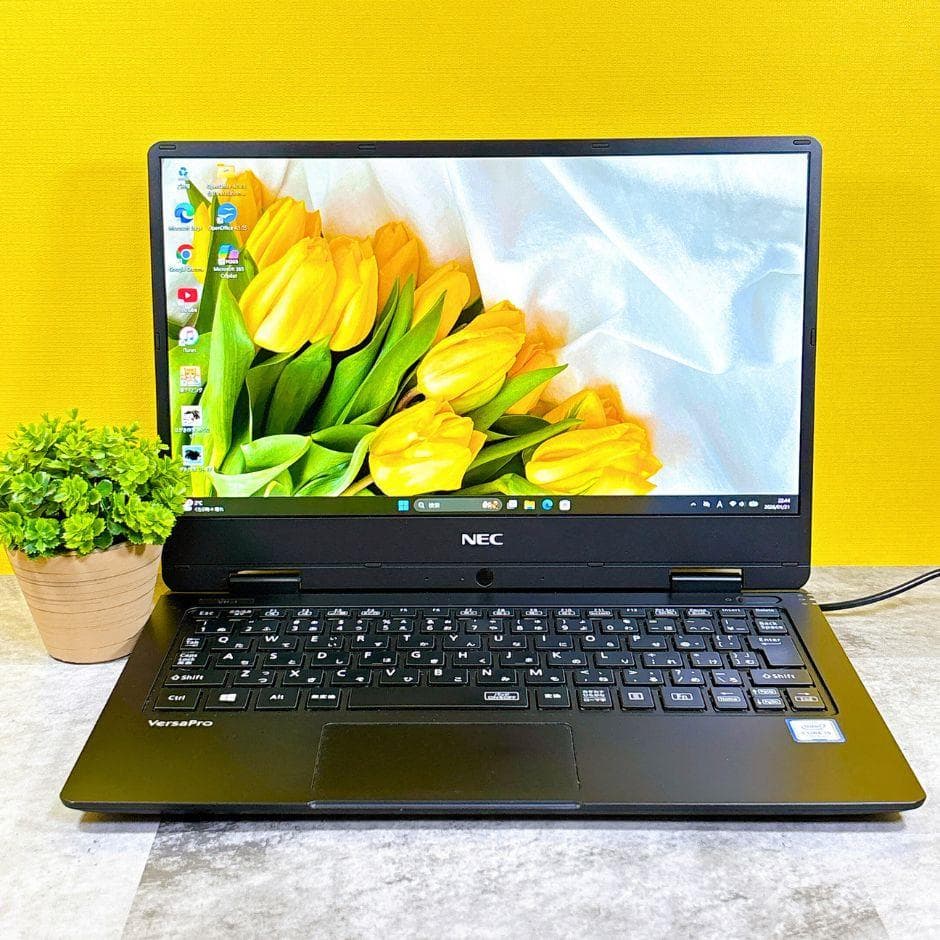 小型軽量❣Coreｉ5＆SSD搭載でサクサク快適✨第7世代 フルHD Win11