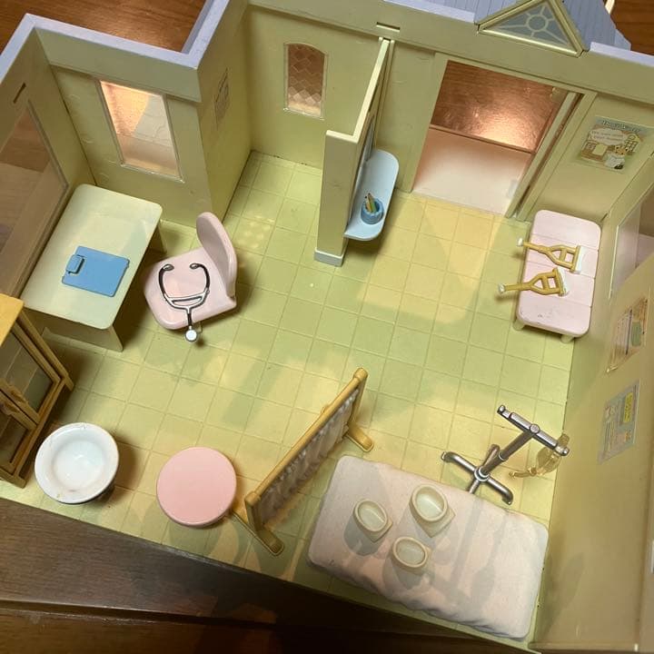 シルバニアファミリー　森のお医者さん　H01