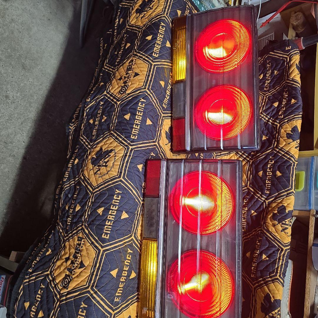 DR30 スカイライン　テールレンズのみ　左右セット　ジャンク品