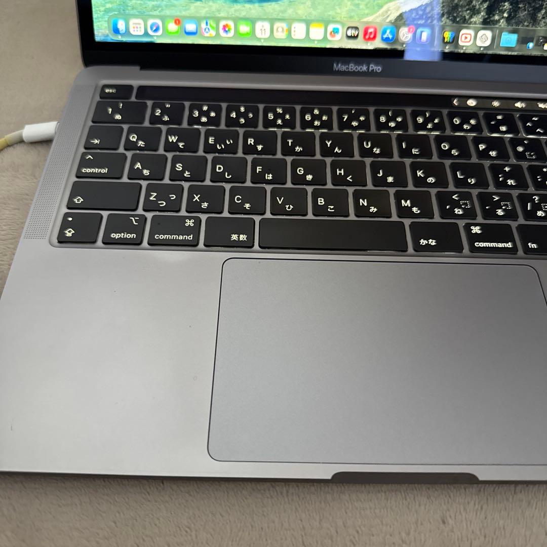 Apple MacBook Pro 13インチ (2020) 本体