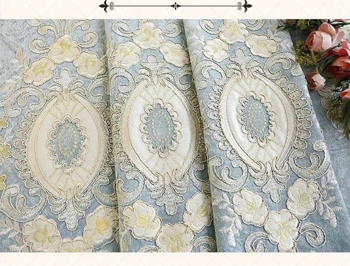 4)106番-刺繍入れ高級カーテン　ライトブルー