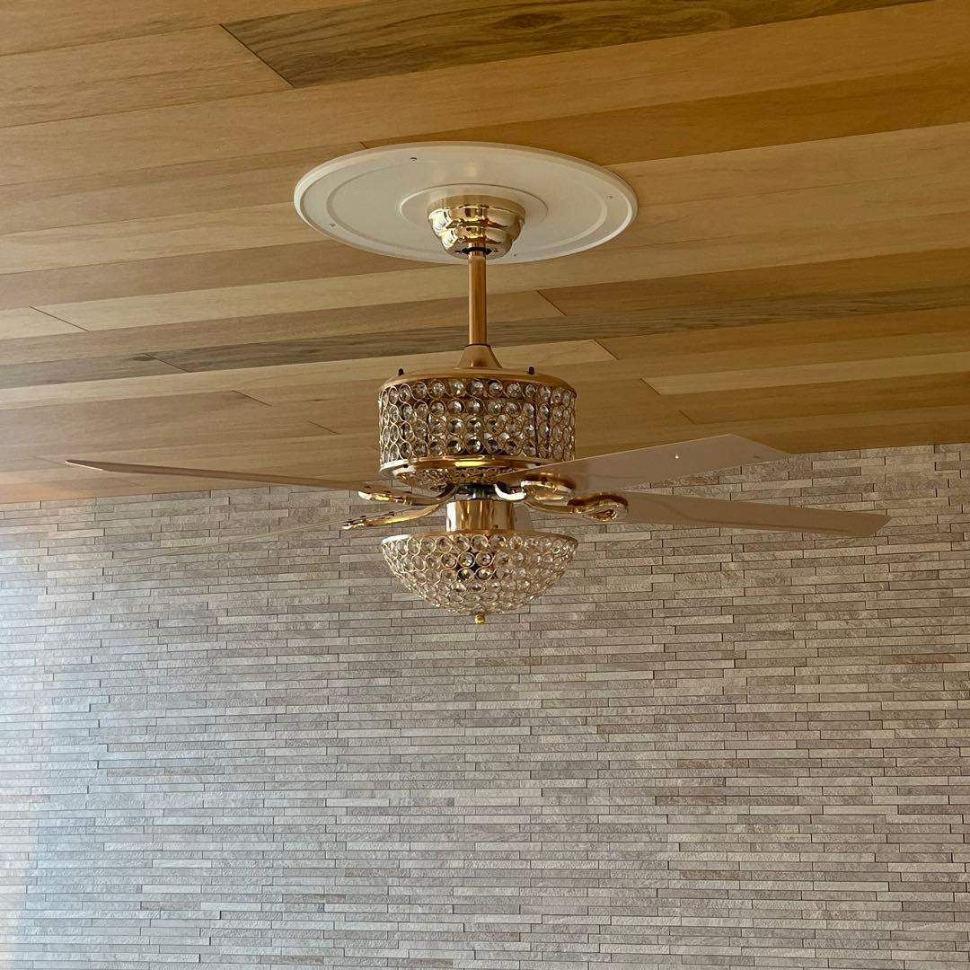 大幅値下げ中❣️【新品未使用】シーリングファンライト　シルバー　送料込み