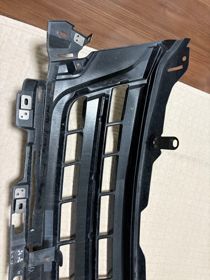 ZWR80G エスクァイア前期 TRDフロントグリル