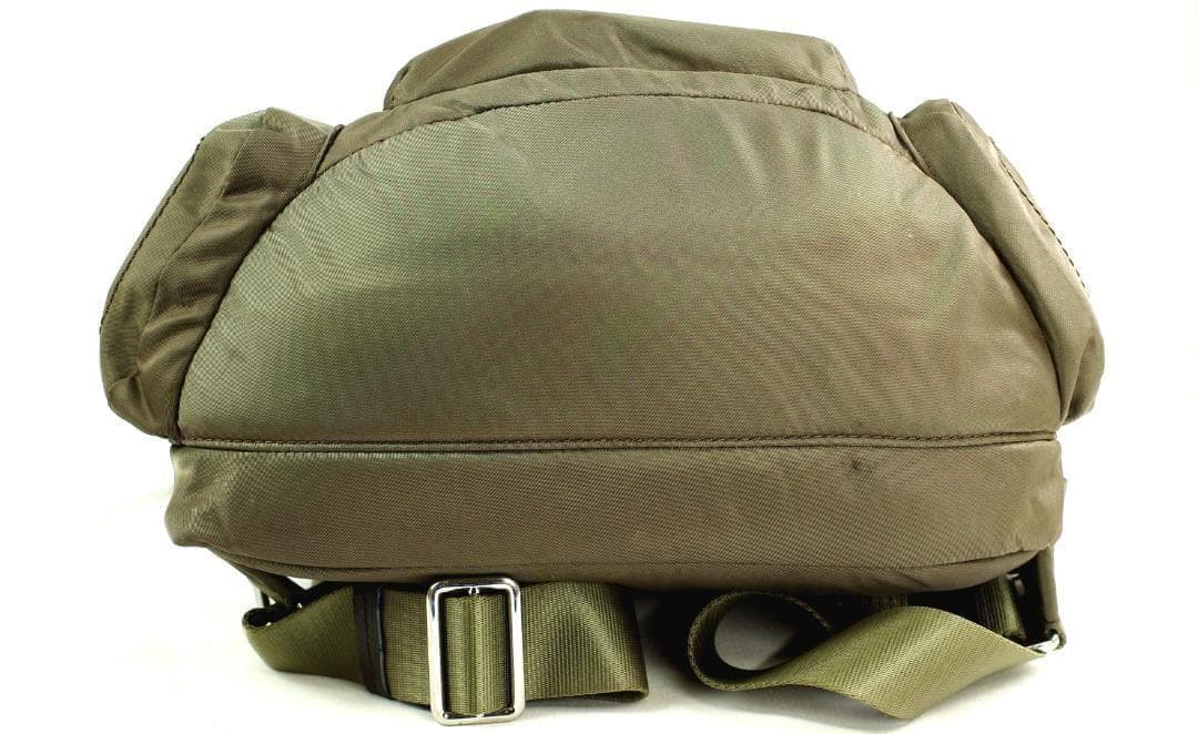 トゥミ 481707　Voyageur 『カレー』バックパック Olive
