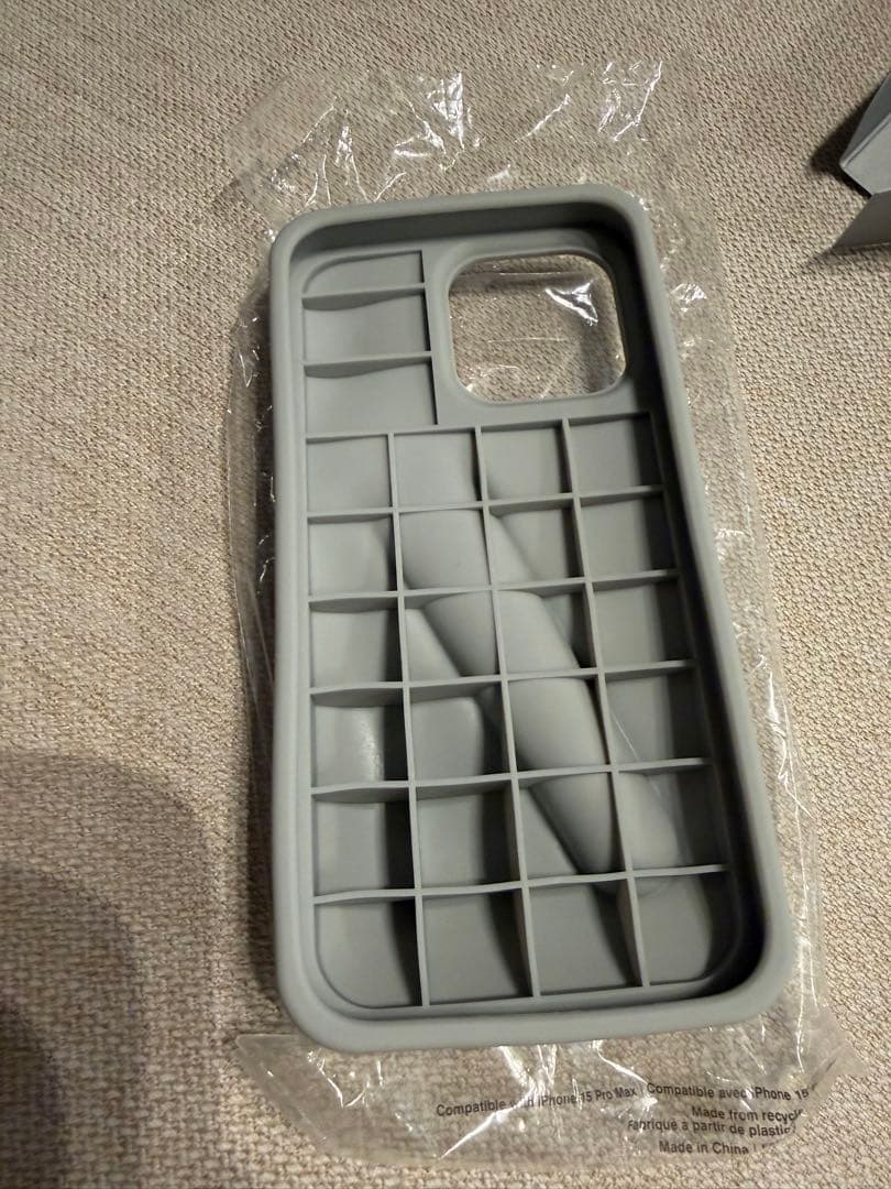 iPhoneアクセサリー rhode iphone case gray 15pro max