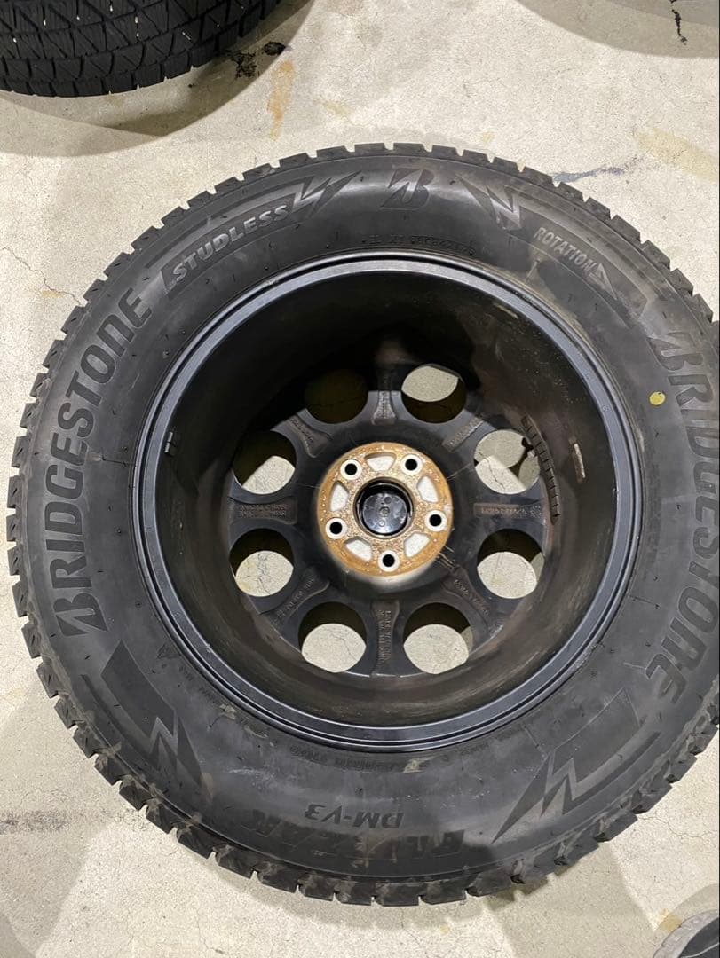ゆ*け様 ブリヂストン19年製18インチスタッドレスタイヤ　グラチェロ　ラングラ