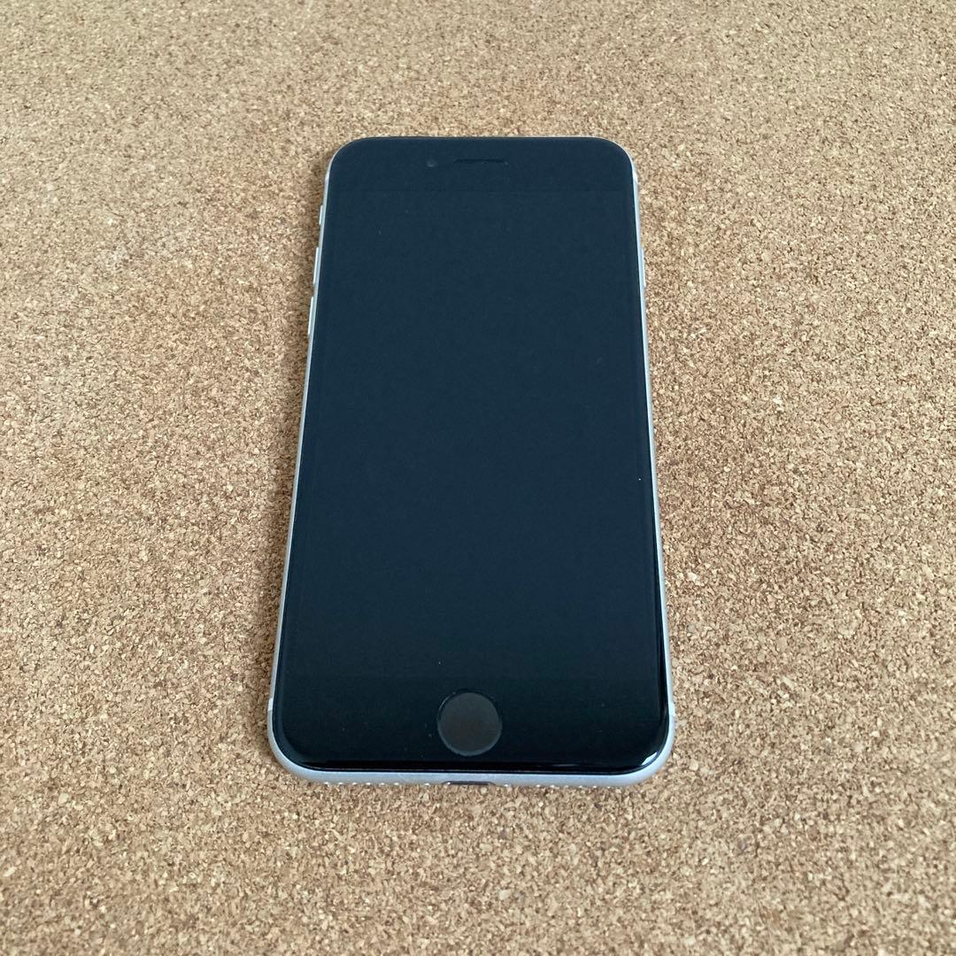 4018【早い者勝ち】美品☆電池新品☆iPhoneSE2 64GB SIMフリー