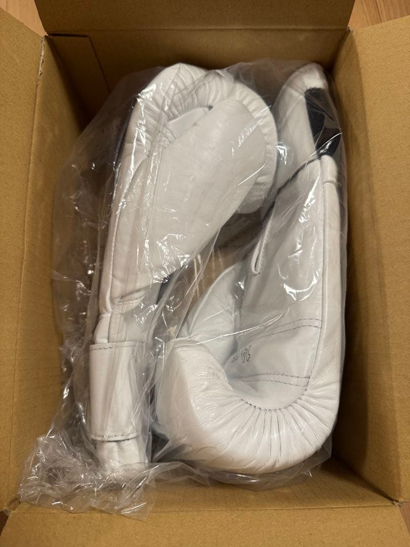 Winning ウィニングボクシンググローブ 14 oz ホワイト　新品未使用品