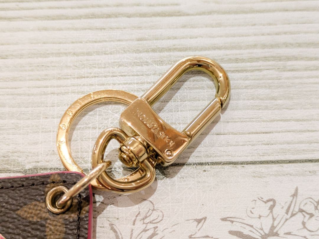 【LOUIS VUITTON】 メリーゴーランド　チャーム　M66942