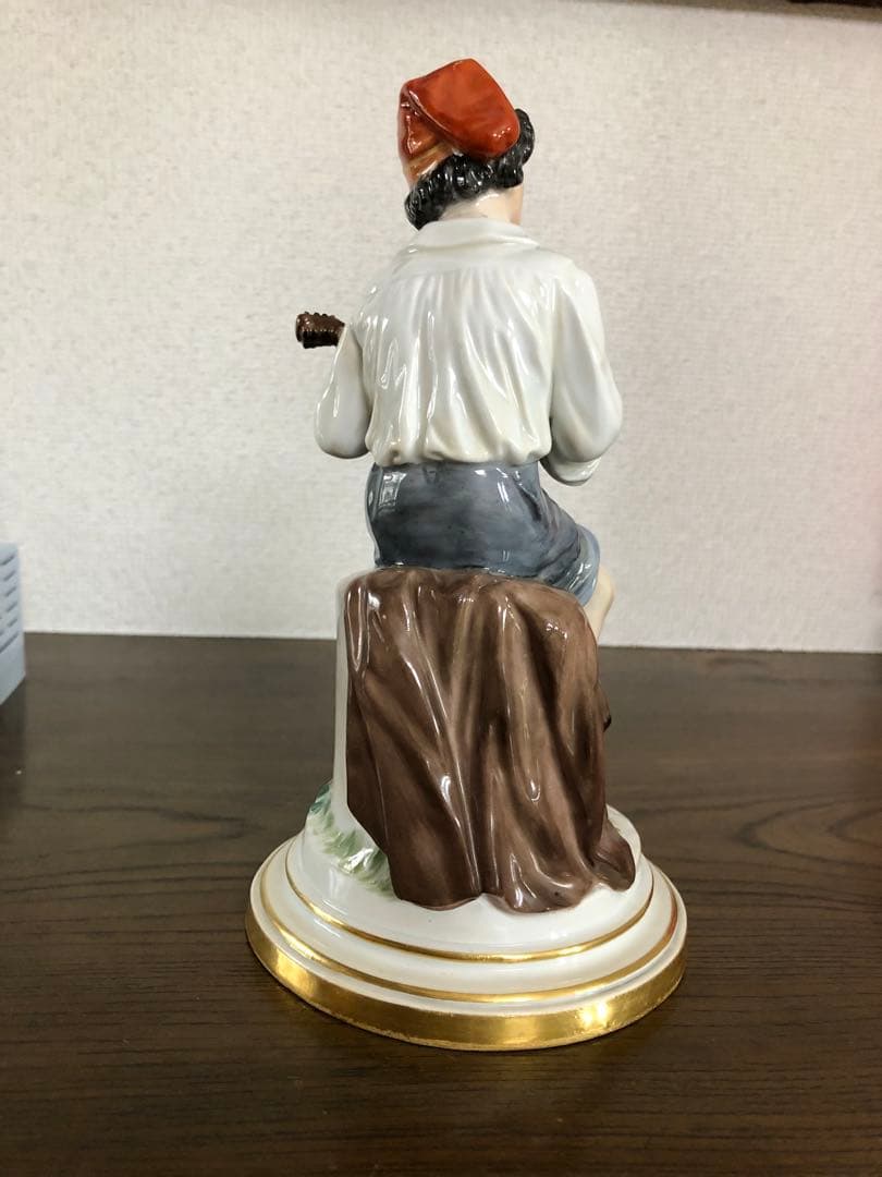T*I様 マイセン　陶器製人形　マンドリンを持つ少年　アンティーク