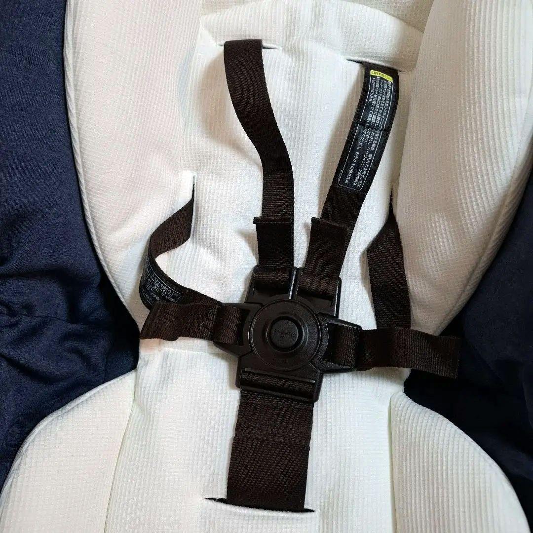 【美品】コンビ ネムリラ 4キャス 手動 ハイローチェア