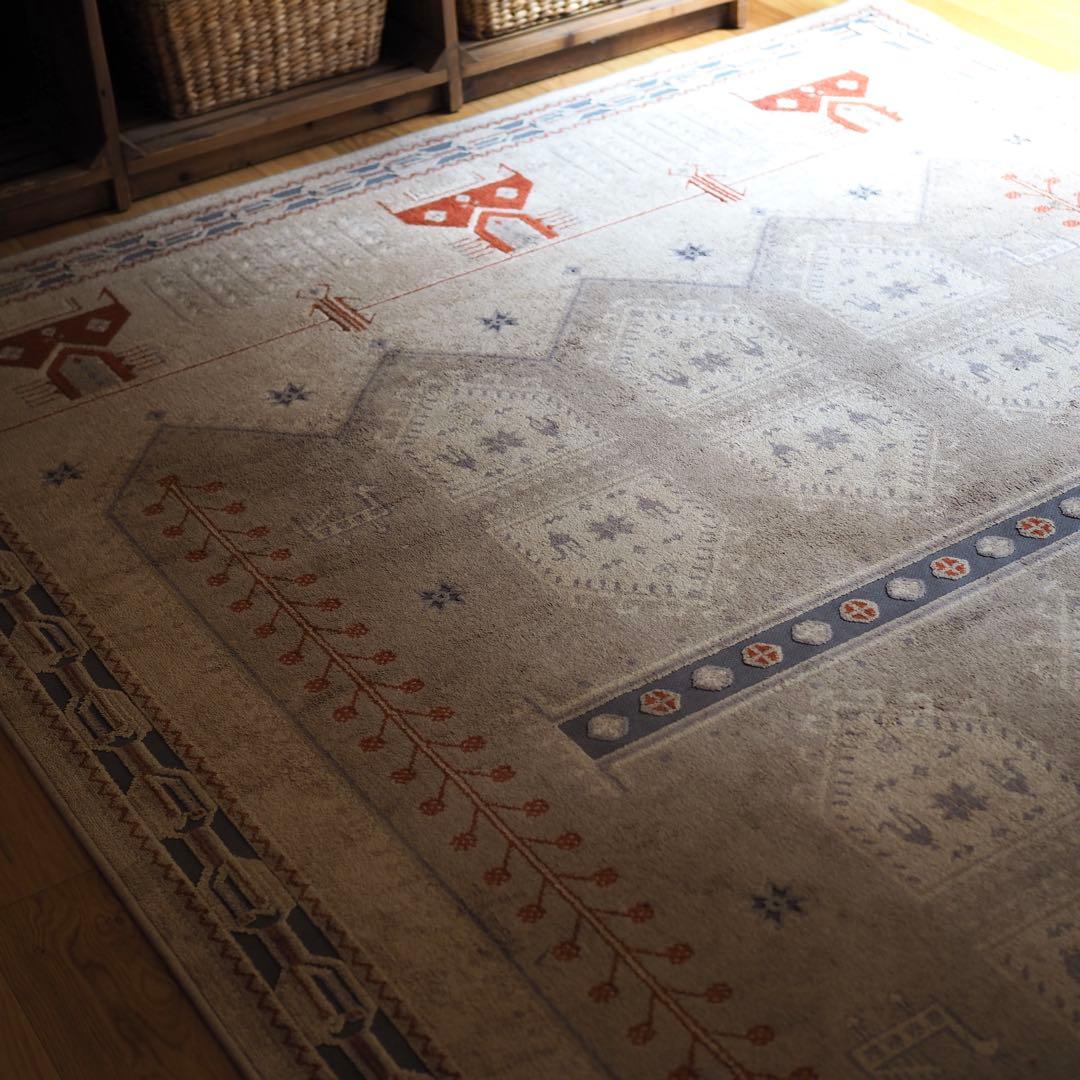 ウニコ ラグ　186×256