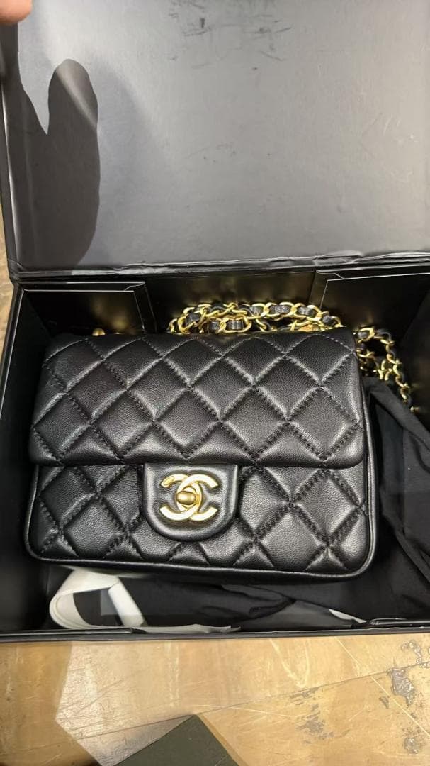 即日発送 ブラック キルティング ショルダーバッグ CF 19*14.5*7.5