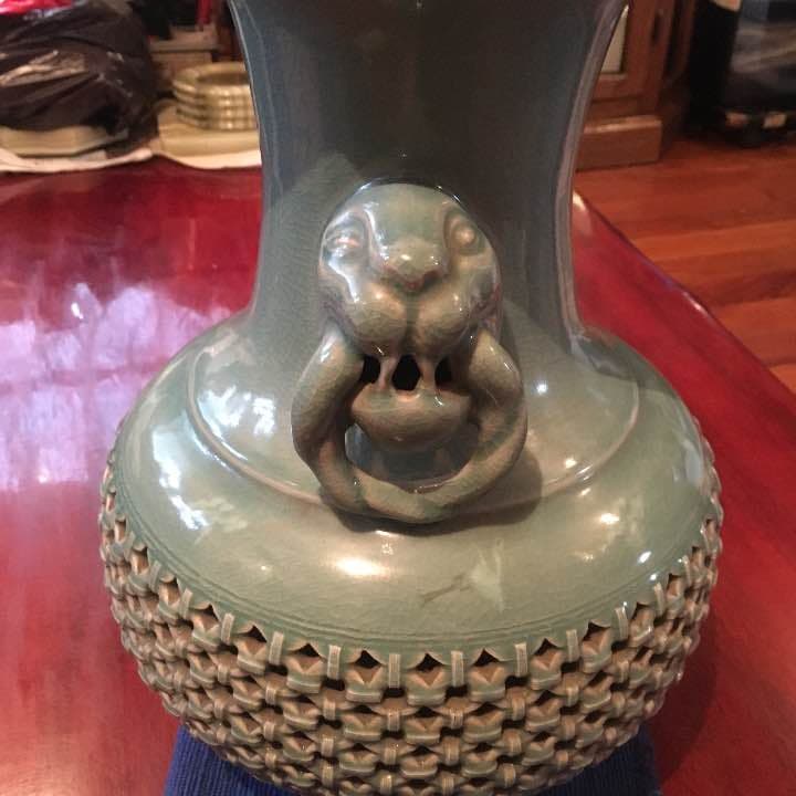 青磁    壺   【作者】金  一 坤