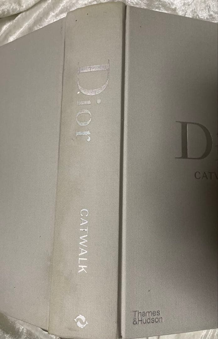 Dior キャットウォーク ファッションショー 写真集