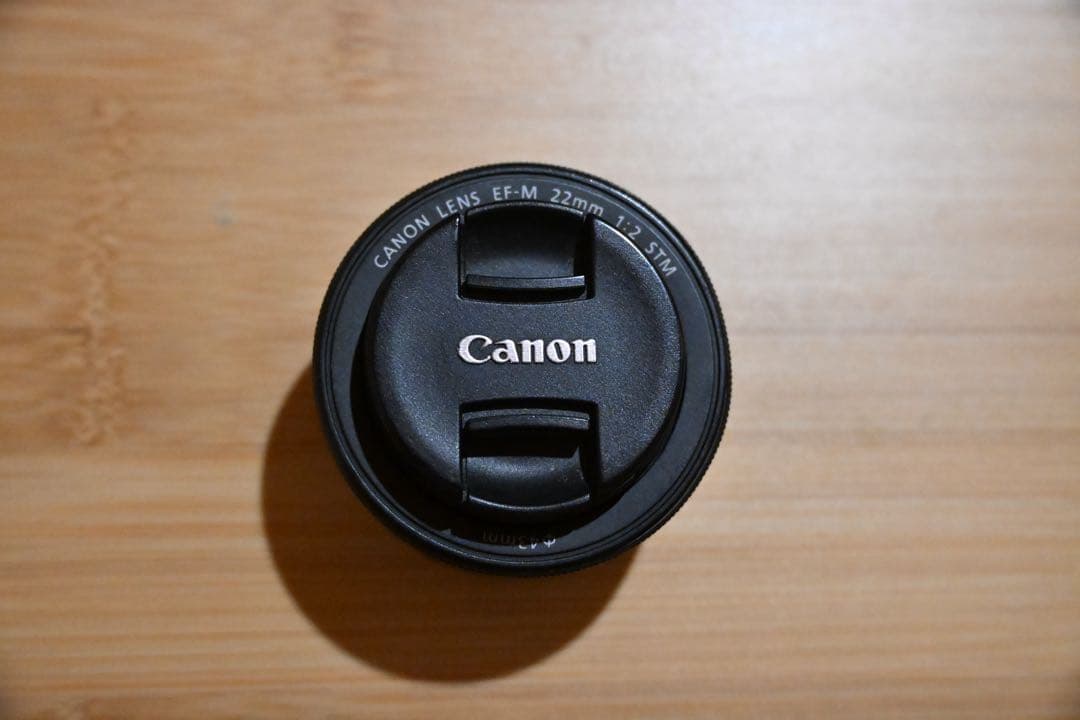 Canon EF-M 22mm f/2 STM パンケーキ レンズ