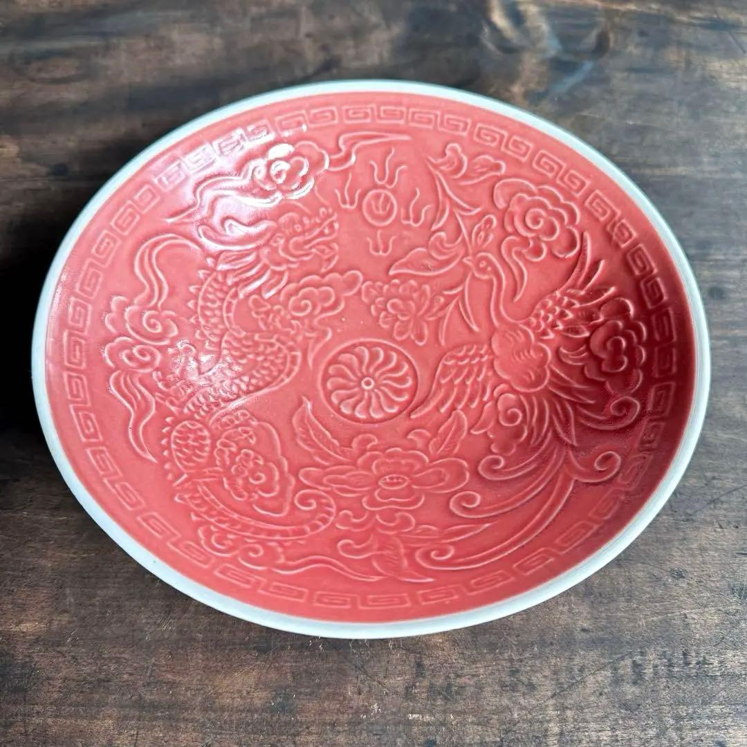 定窯　大皿　飾皿　茶碗　龍紋　鳳凰紋　陽刻　宋代　中国美術
