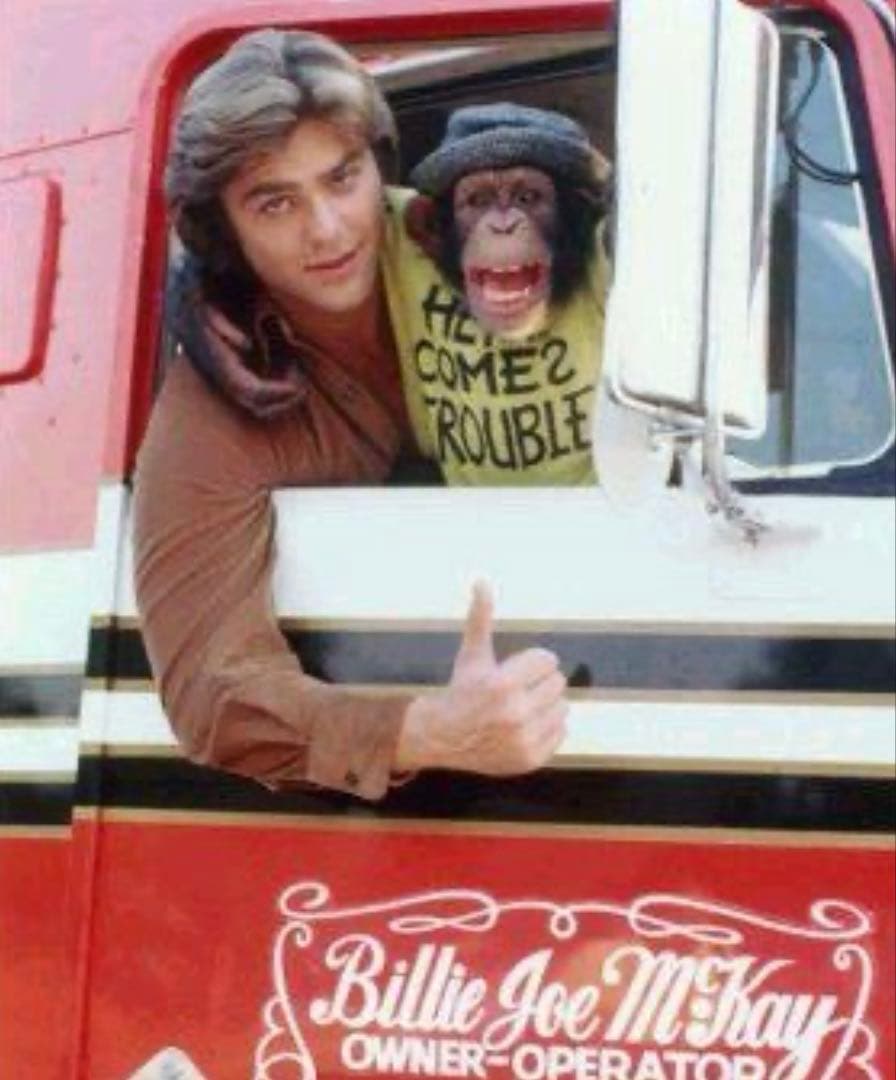 1/18 ケンワース エアロダイン K100 トラクター&トレーラー セット