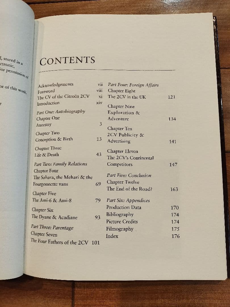 洋書 Sixty Years of the Citroen 2CV 1937-1997
