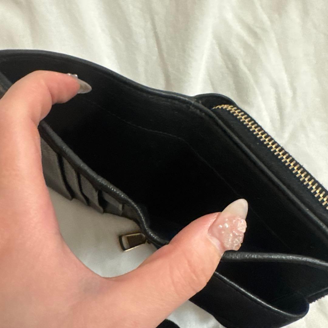 YSL ブラックレザー 二つ折り財布