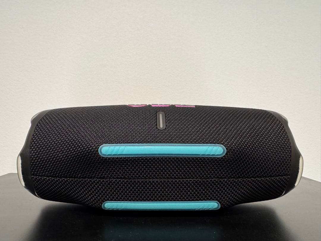 JBL Charge 6 ファンキーブラック 室内使用のみ 11/29購入