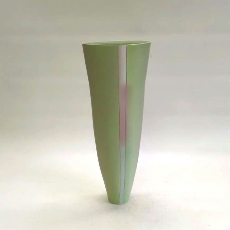若草色の手造り花器　池坊好み　池坊花器