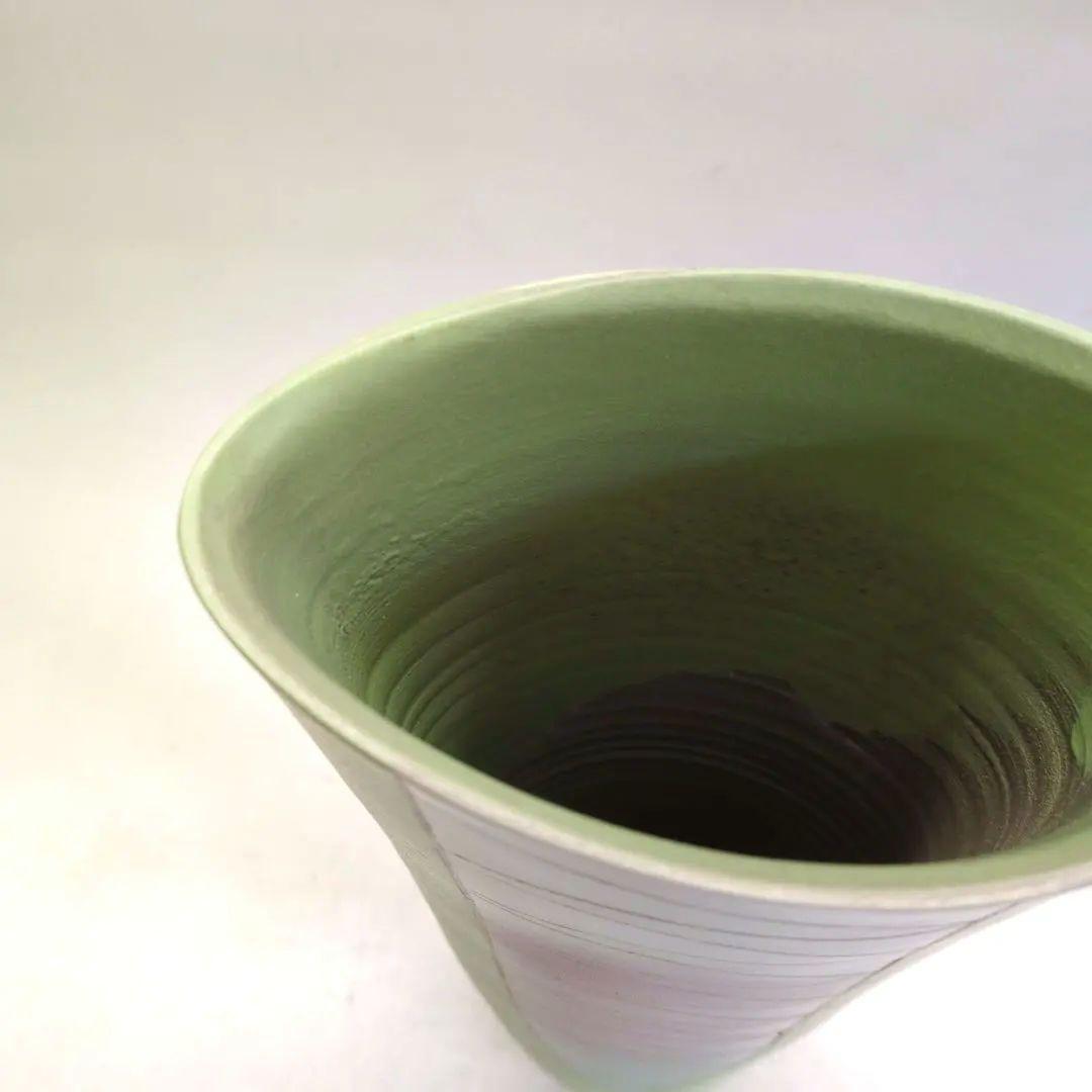 若草色の手造り花器　池坊好み　池坊花器
