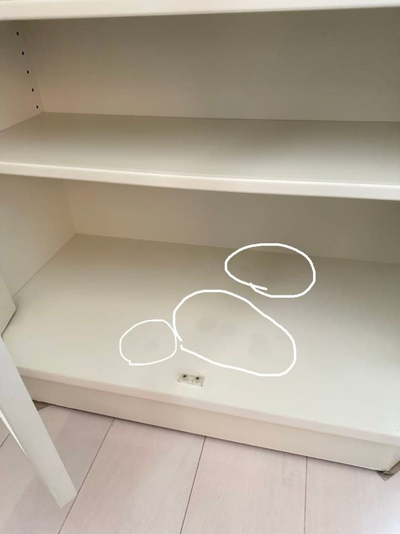 白い家具　ホワイト　ガラス扉　収納　飾り棚　本棚