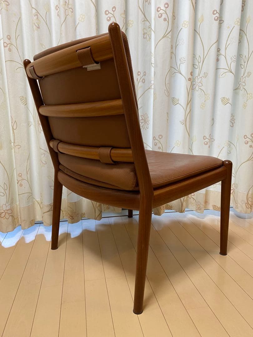 家具蔵　チェアイーズ　ウォールナット