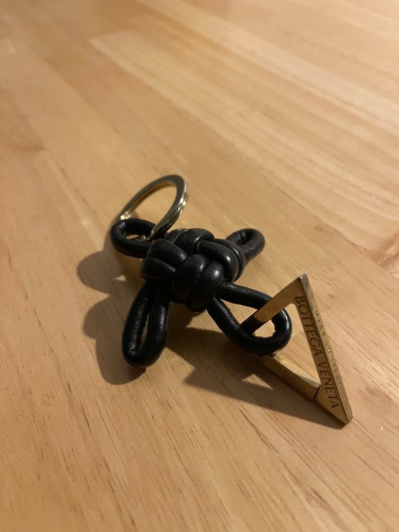 〈maさん専用〉BOTTEGA VENETA ブラックレザーキーホルダー