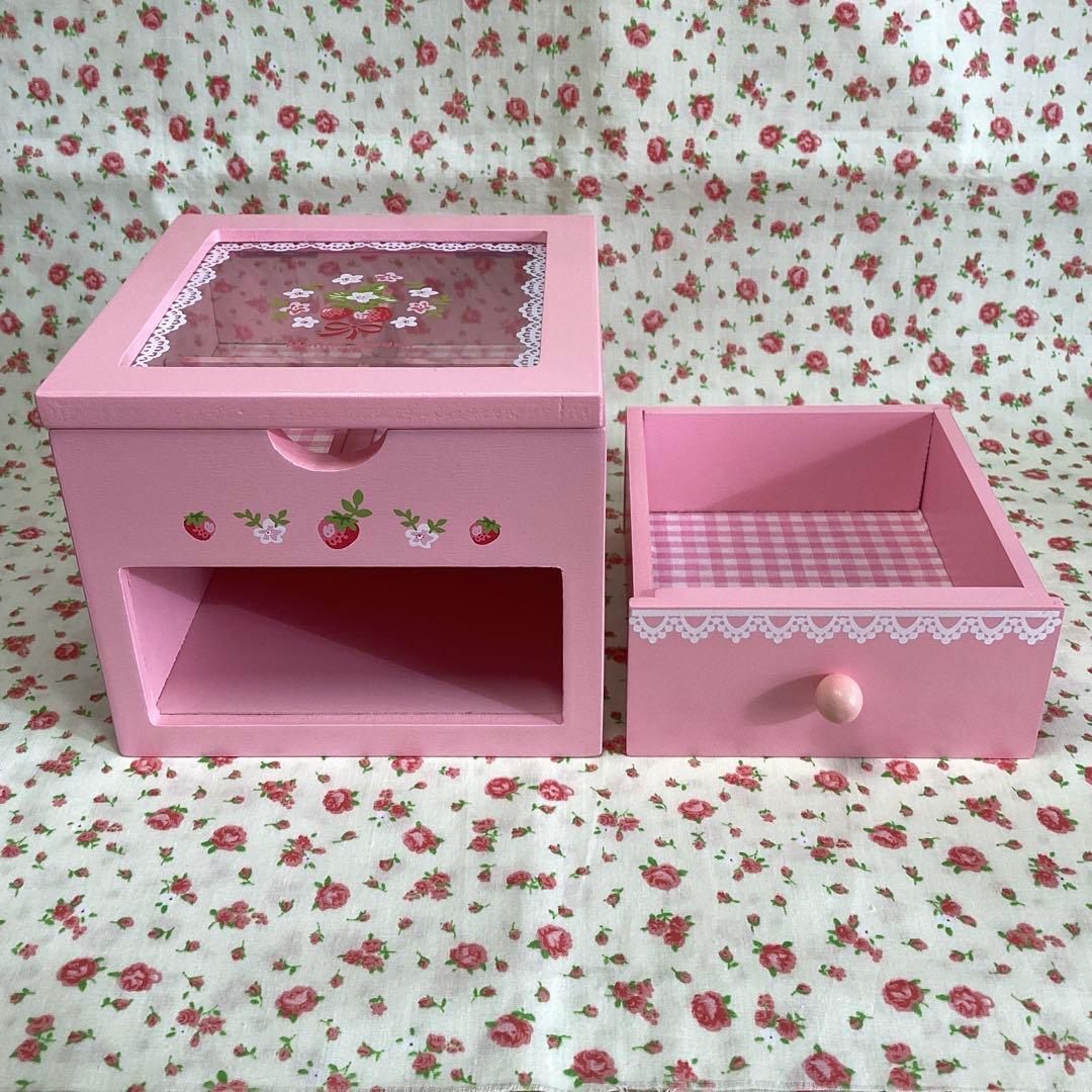 【未使用】マザーガーデン　いちご　小物入れ　チェスト　木製　レア　苺　ピンク