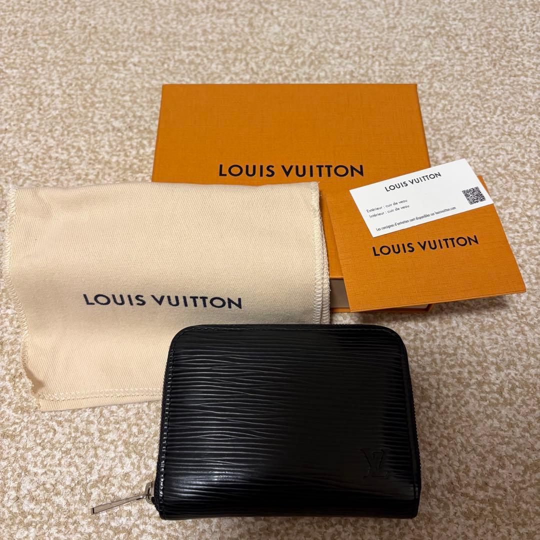 LOUIS VUITTON ジッピー・パース ブラック