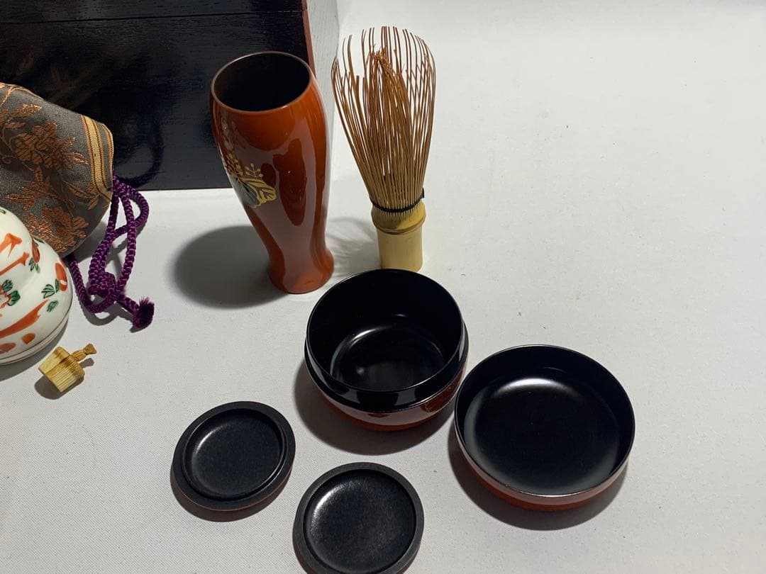 茶箱揃え　瀬戸焼　美濃焼　振出し　棗　香合　茶杓　巾筒　仕覆