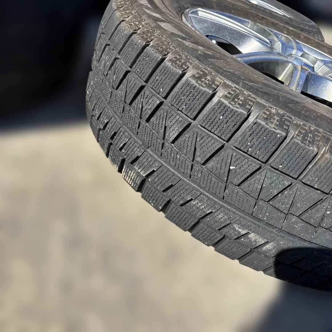 BRIDGESTONE スタッドレスタイヤ　16インチ215/65R16