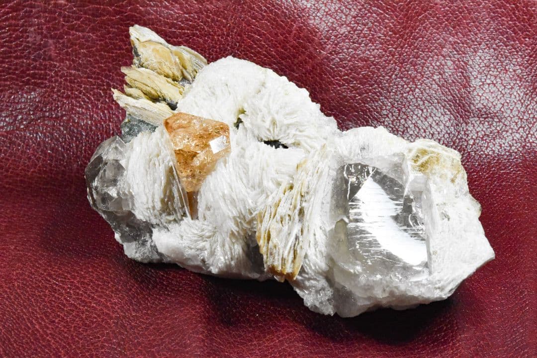 ★パキスタンスカルドゥ産 ウイスキートパーズ＆フローライト＆スモーキークォーツ