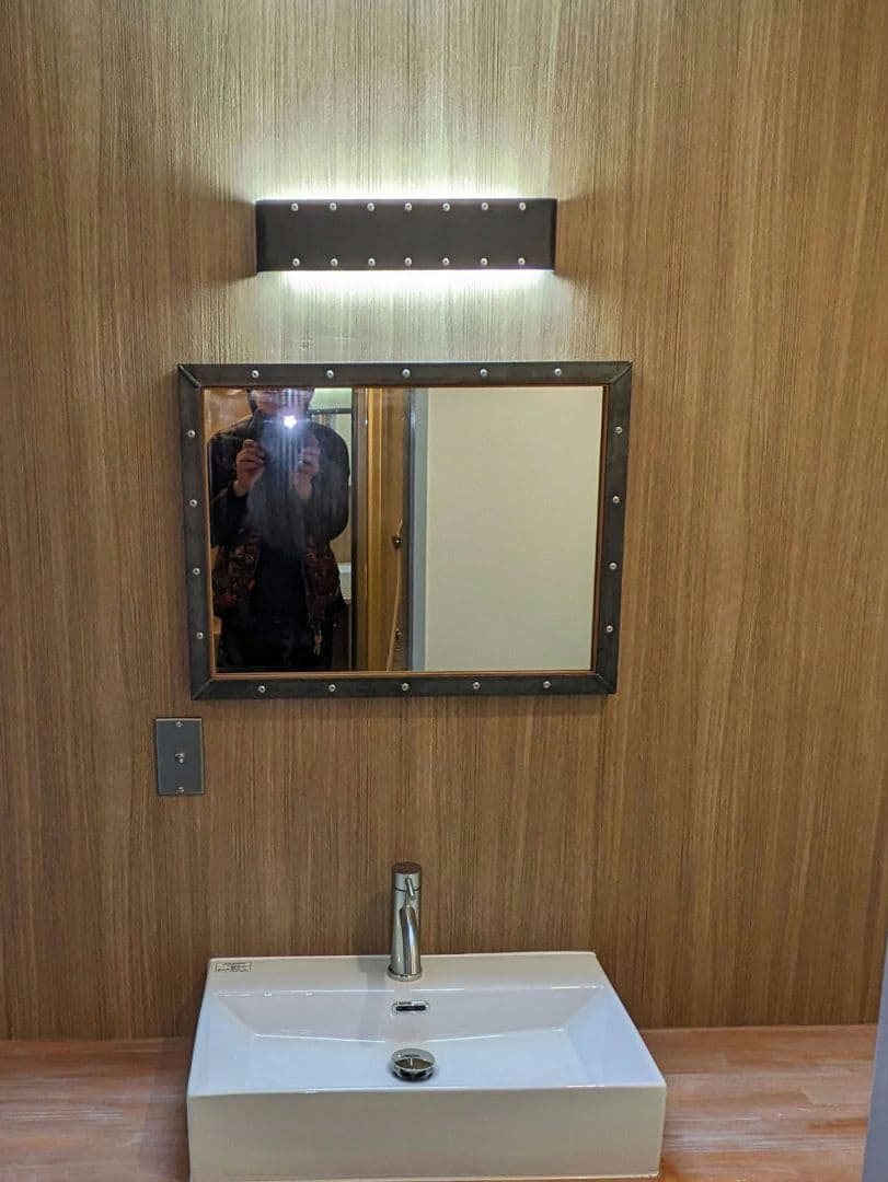 アイアンフレーム　鏡