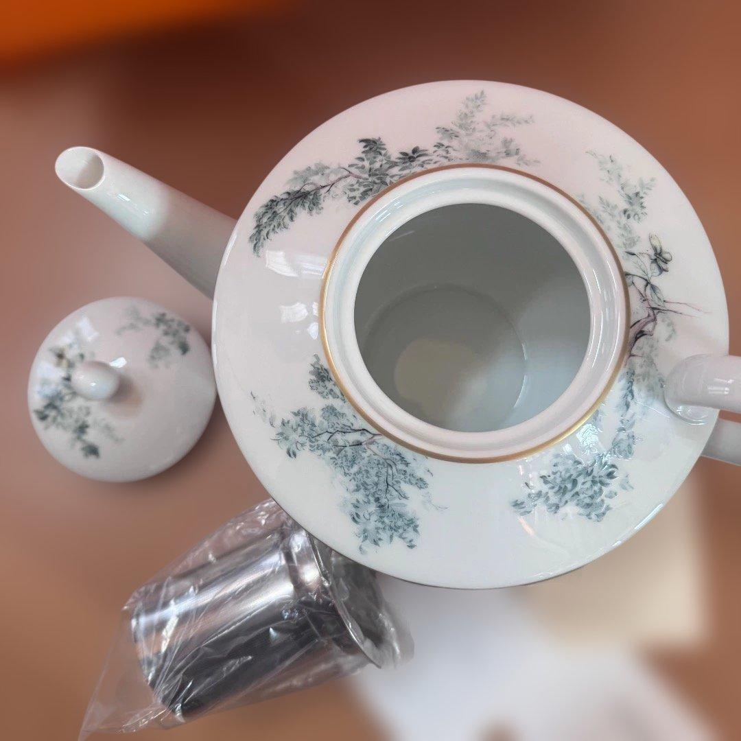 HERMES ポーセリン　ティーポット　赤道直下のスケッチ