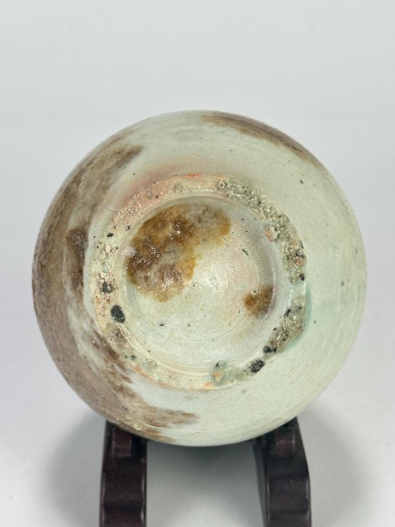 韓国美術　李朝時代　白磁　朝鮮王朝時代　後期の白磁瓶　徳利