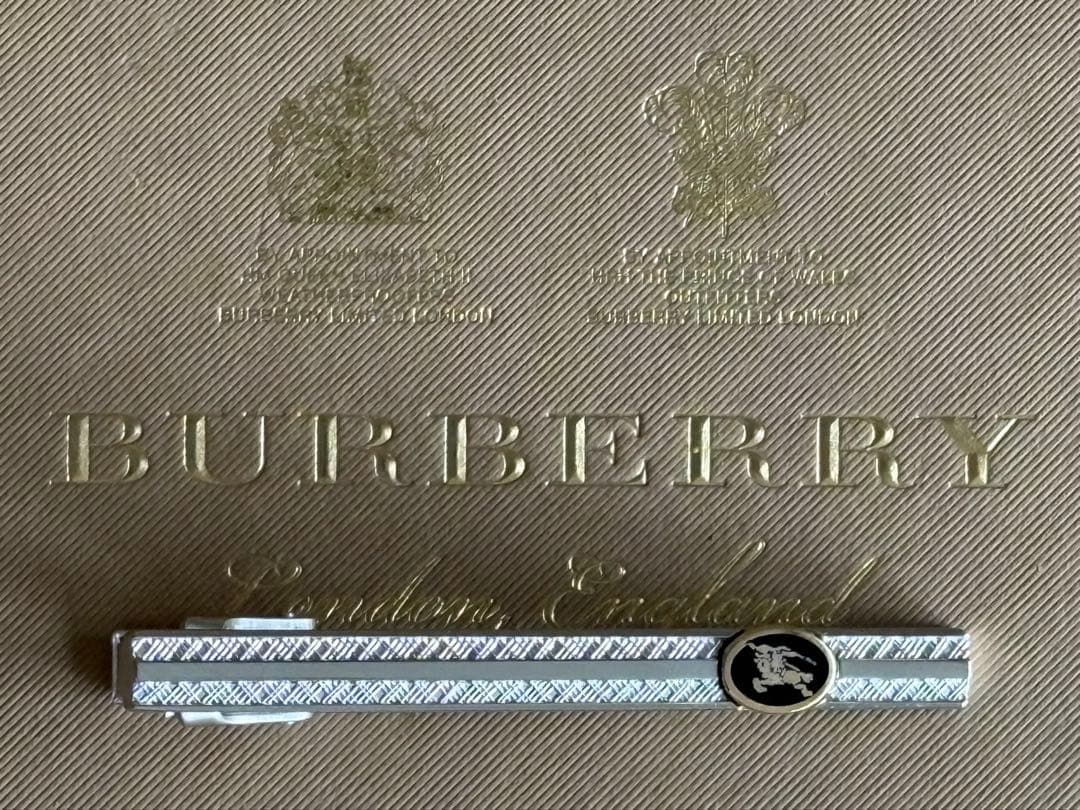 美品 BURBERRY スターリングシルバー製ネクタイピン