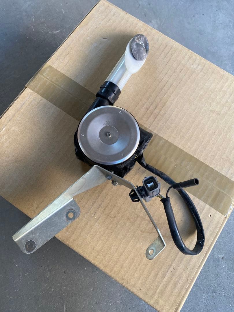 gp2 フィットシャトル　純正オプション　コーナーポール一式