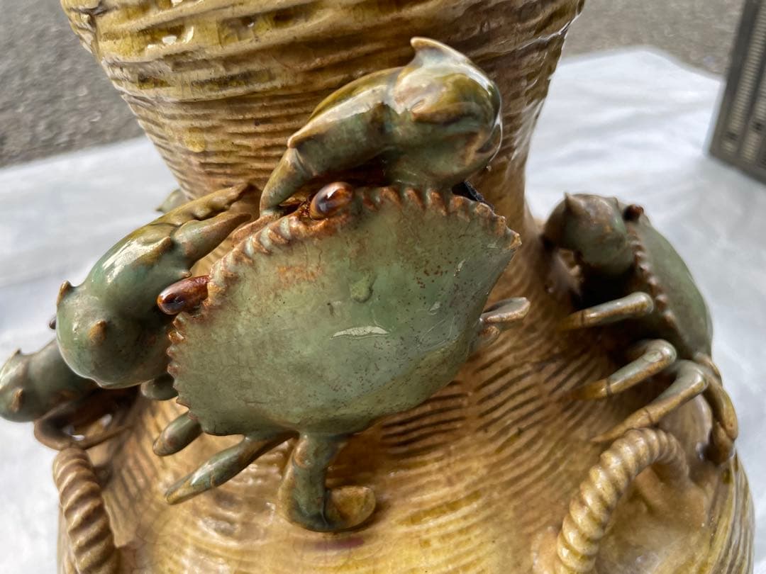 【現状品】蟹装飾 陶器花瓶 壺