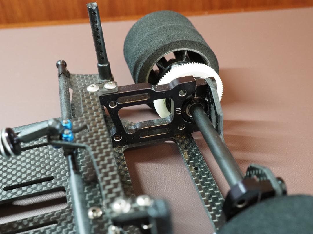 ラジコン 1/12レーシングカー トゥエルブ DDドライブ