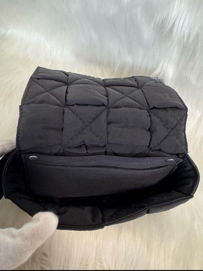 BOTTEGA VENETA　ボッテガヴェネタ　パデッドテックカセットショルダー